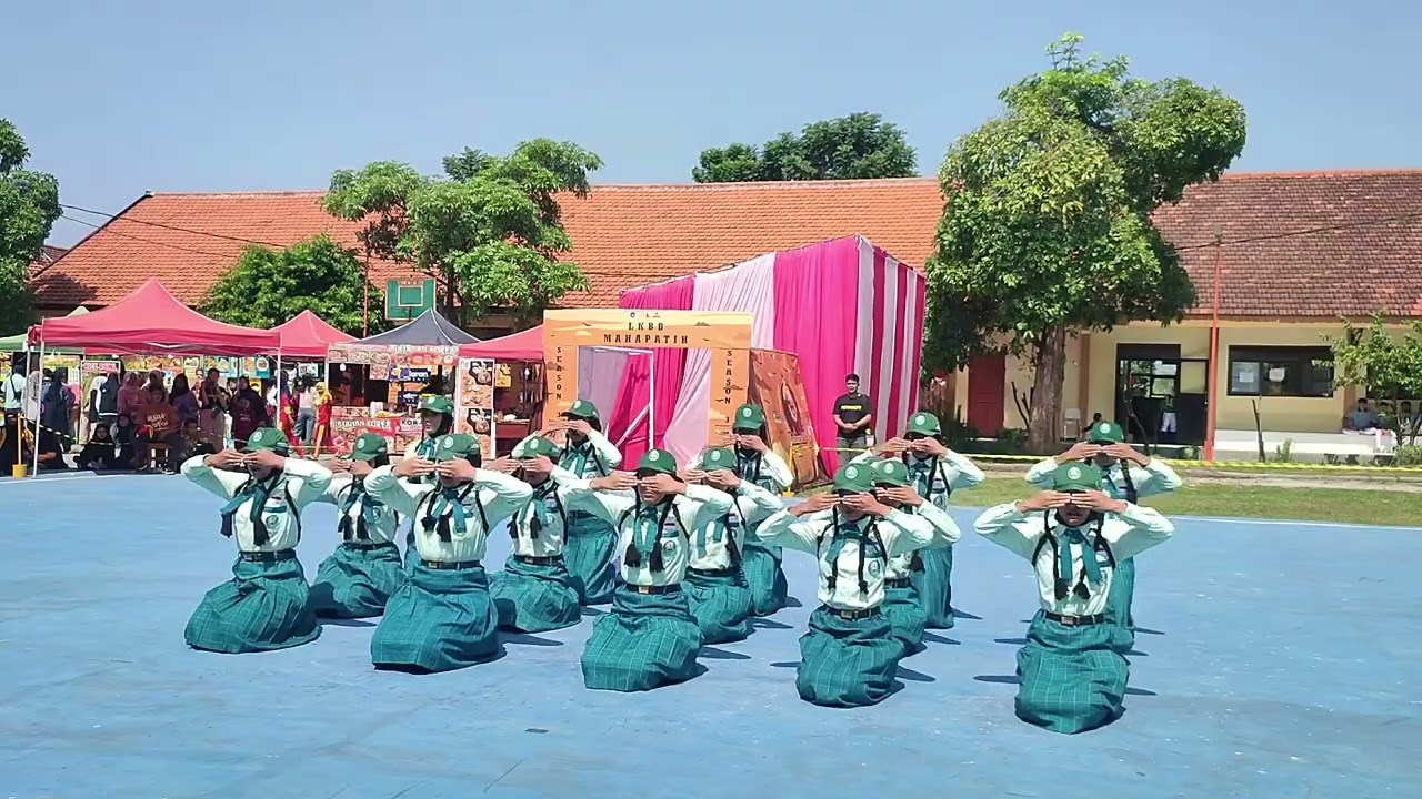 TETAP DENGAN CIRI KHASNYA | PENAMPILAN PASKIBRA SMPN 1 SUTOJAYAN - BLITAR DI LKBB MAHAPATIH 2024