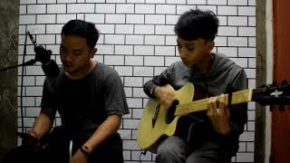 Download Lagu AGNES MONICA-MATAHARIKU(COVER ALHIDAYAT) MP3