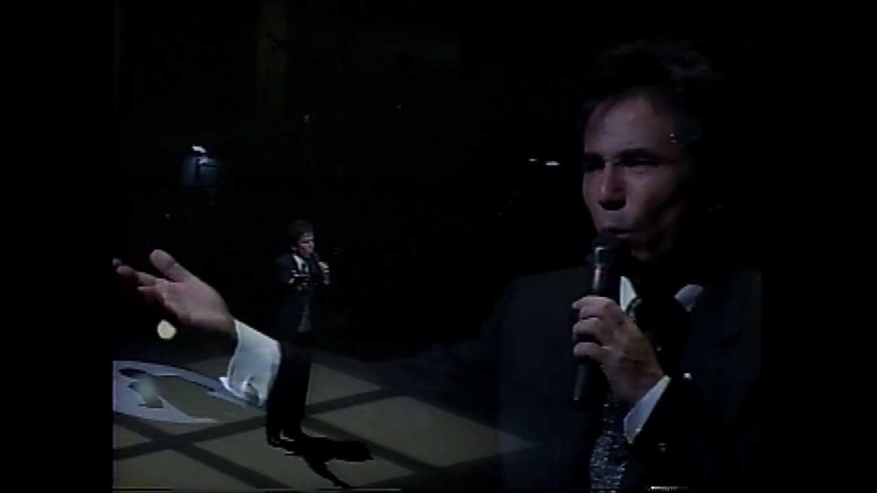 突然の目覚めの中に出発が見える／布施 明