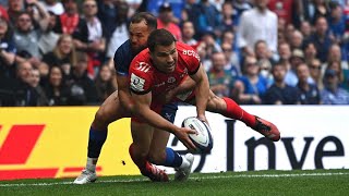 Rugby : les Toulousains fêtent la victoire du Stade sur la place du Capitole