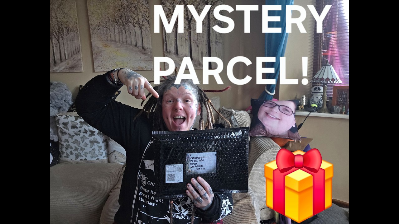 CHEEKY SURPRISE UNBOXING! What did we get sent in the mail??