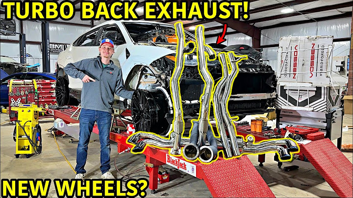 Rebuilding A Wrecked Lamborghini Urus Part 7!!!