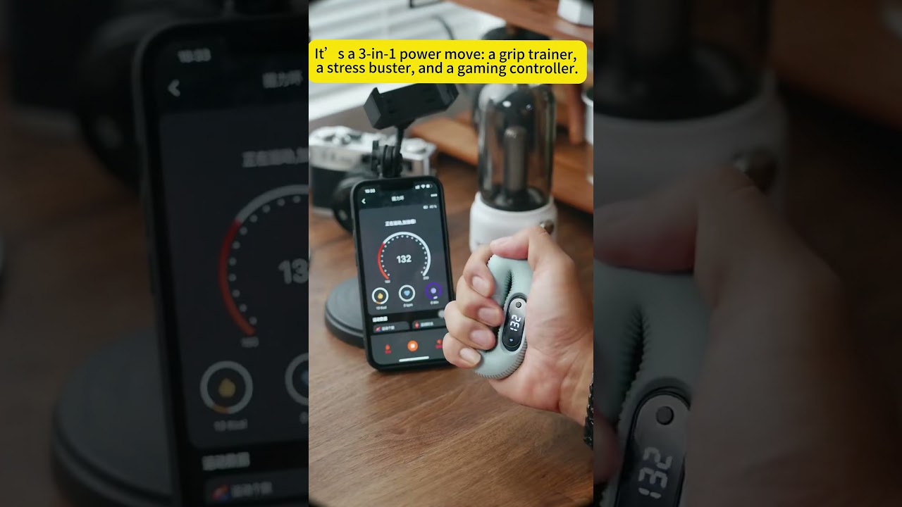 Your New Favorite Desk Toy? 🖐️🎮