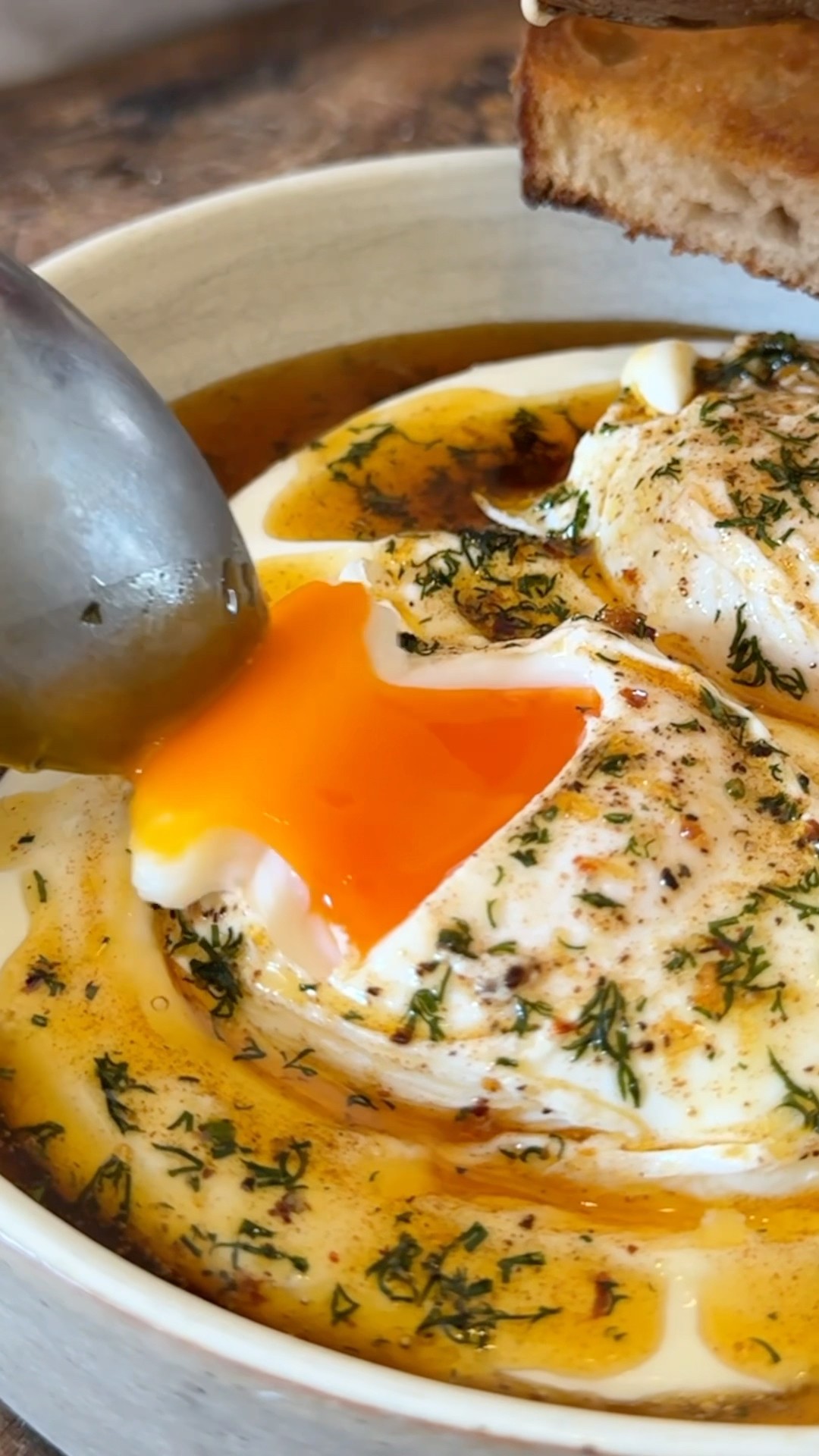 Turkish Eggs #foodyouwanttoeat #eggs #turkisheggs - YouTube