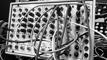 Lunchbox Sequencer self patch - Low-Gain Electronics | 4U Modular