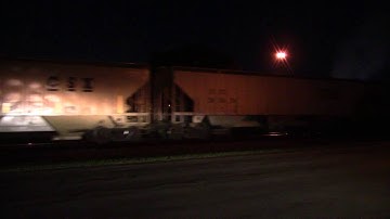 CSXT V960-10 ES44AH/SD70MAC & Horn Salutes Notch & Rolling as they Head North