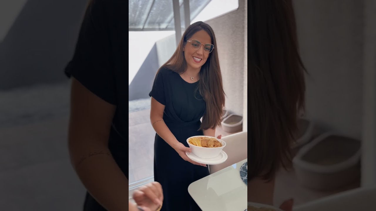 Meu namorado trouxe a mãe dele para me apresentar, ele já tinha falado que ela era difícil!