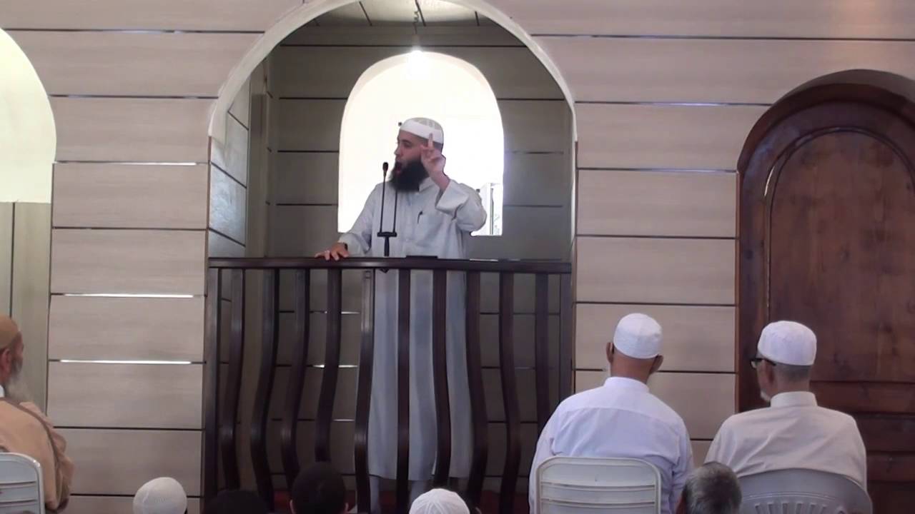 شاب نشأ في طاعة الله