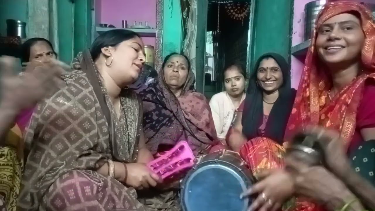 बन्नी गीत लेके फूल लाडो चड गयी अटारी