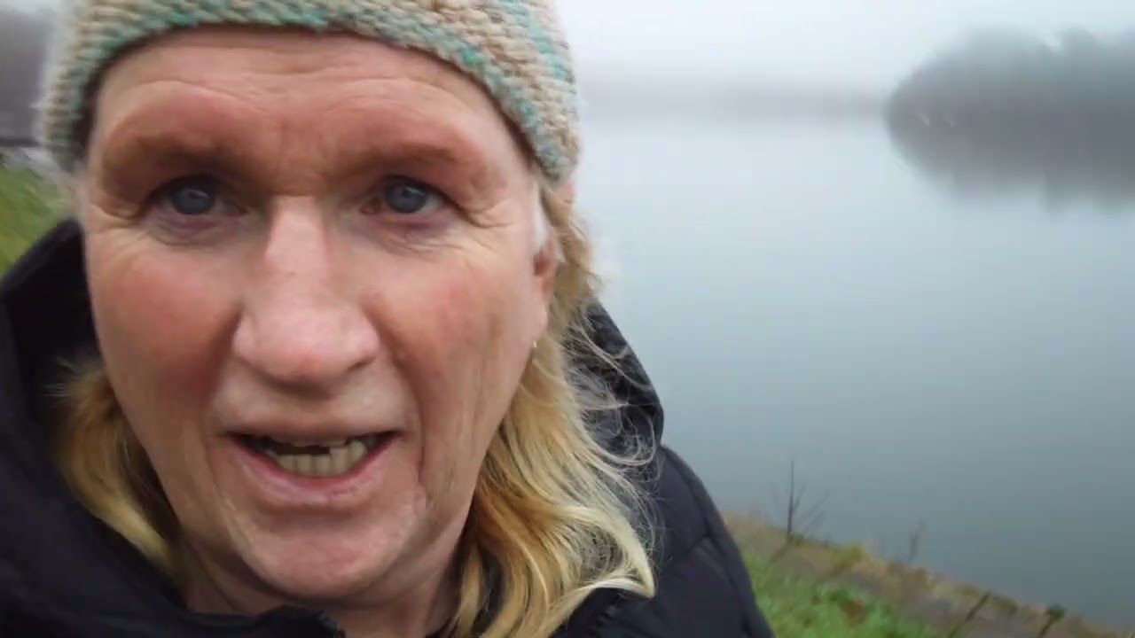 Выпрашивание комплиментов