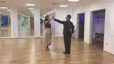 Advanced Quickstep - Running Right Turn