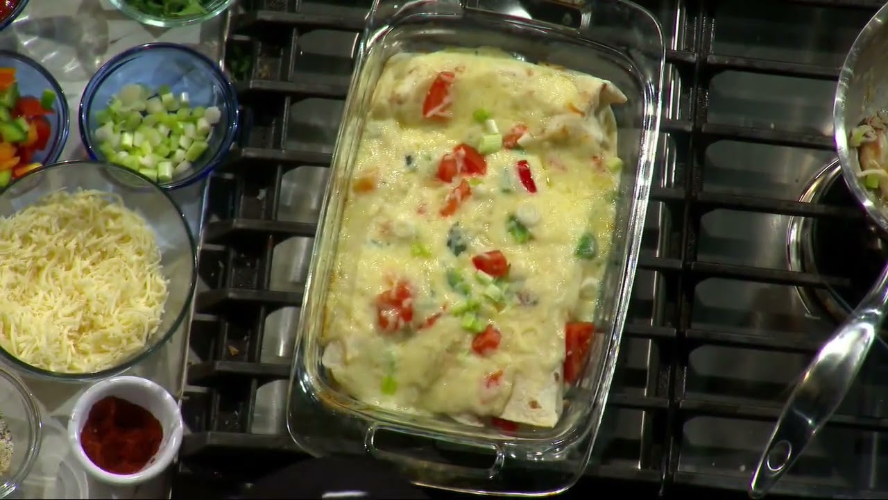 Jeff Tracy Makes Dungeness Crab Enchiladas & Pear-Cherry Cobbler