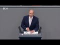 Klingbeil verteidigt Neuverschuldung in Etatdebatte | BR24