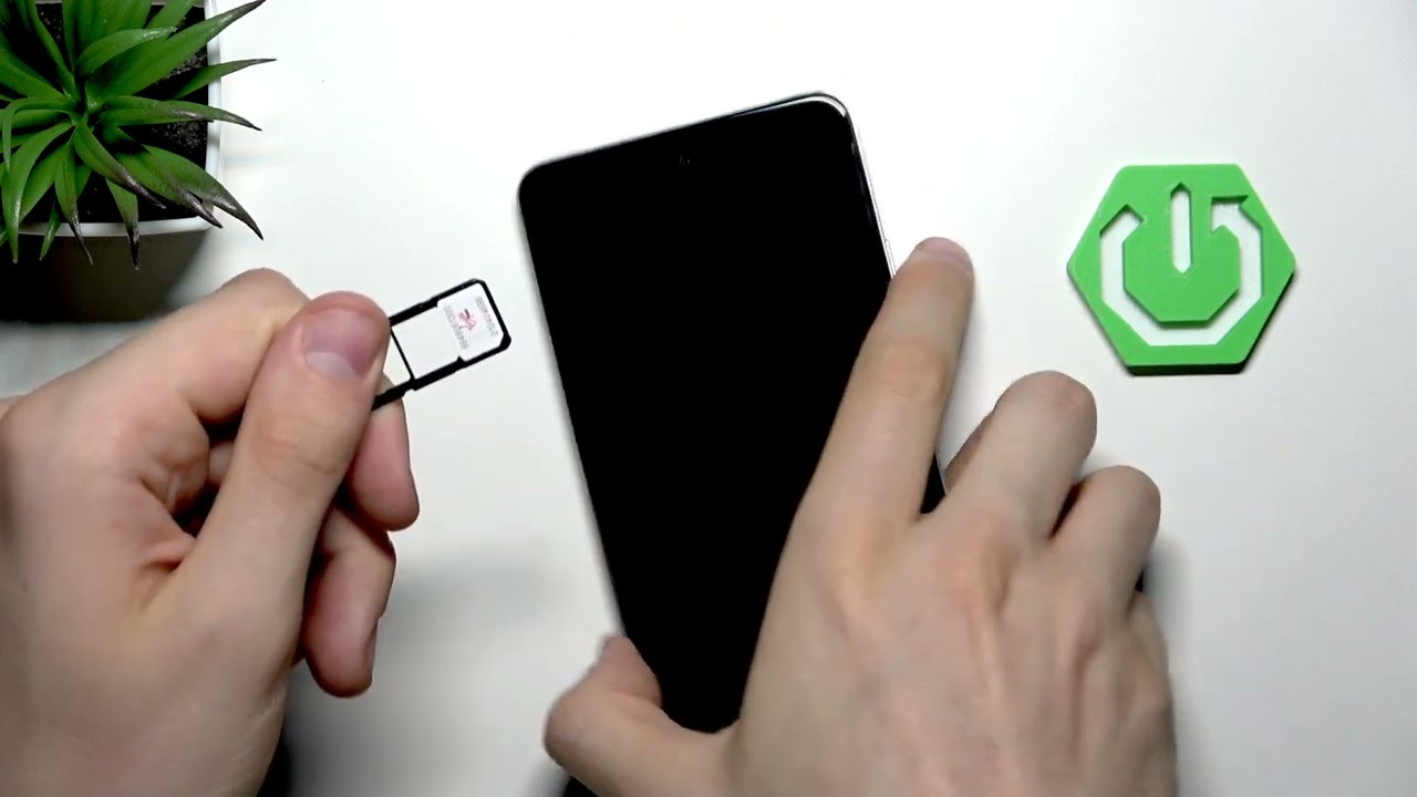 OPPO A5m – Как вставить SIM-карту