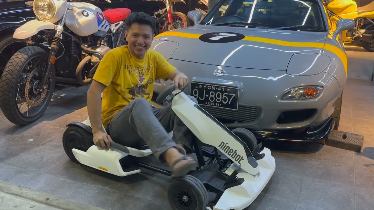 Mandalayက collectorတစ်ဦးရဲ့ကားဆိုင်ကယ်အလန်းများ