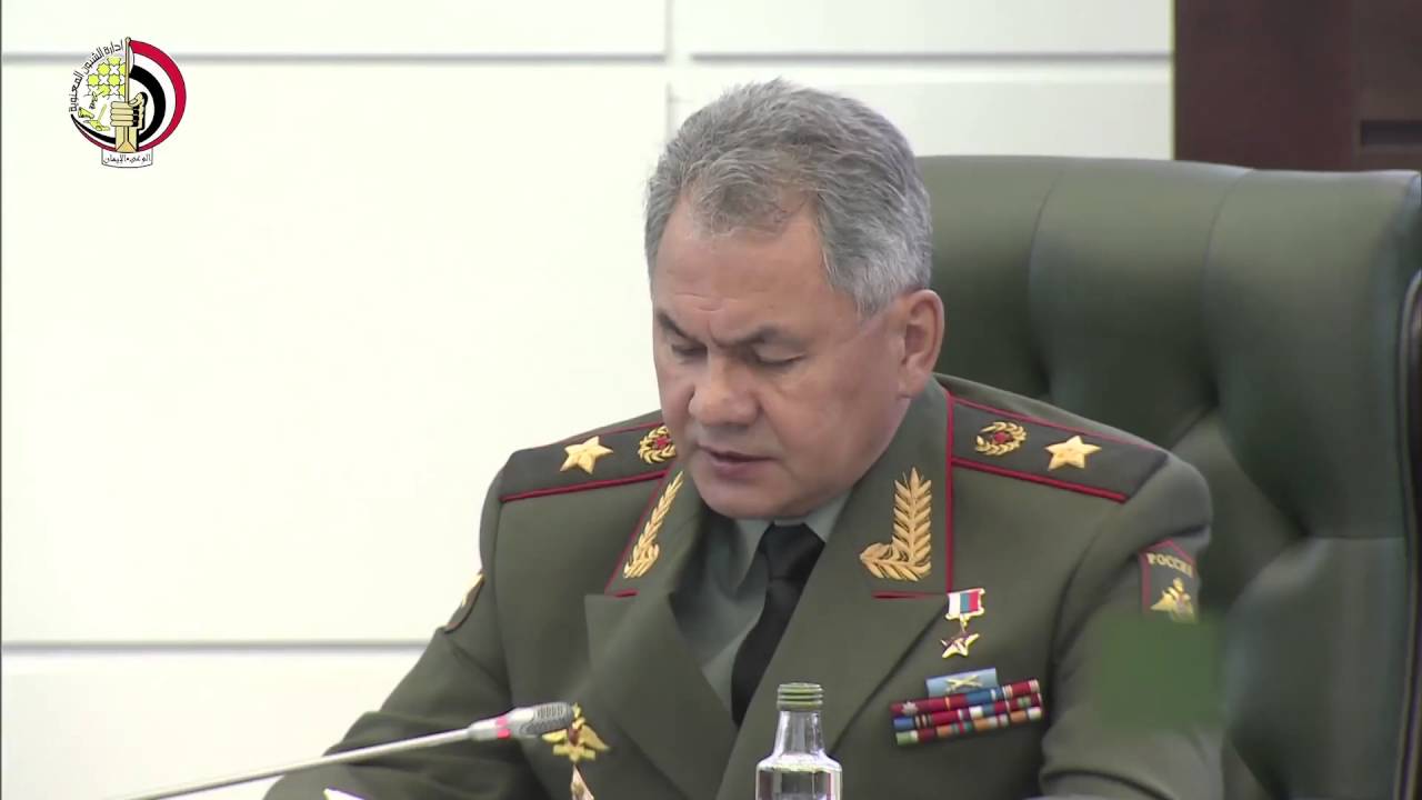 الفريق أول صدقى صبحى يعود إلى أرض الوطن بعد زيارته الرسمية لروسيا