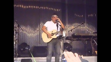 Iwan Fals Celoteh Camar Tolol Dan Cemar (FAMA PRIOK Tour Konser Plastik)