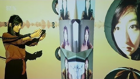 Me, Myself & I, opening performance by Sarah Hong @FILE São Paulo