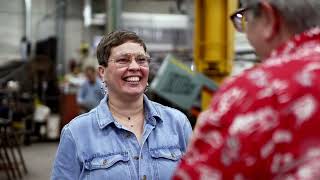 Lorraine Schwager: 2024 employee recognition AVC Excellence Award [ENGLISH]