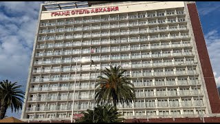 Отель в Абхазии, где море из окна, шведский стол и все удобства (обзор отеля на курорте Гагра зимой)