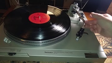 Technics SL D2 Direct Drive Semi Auto Turntable
