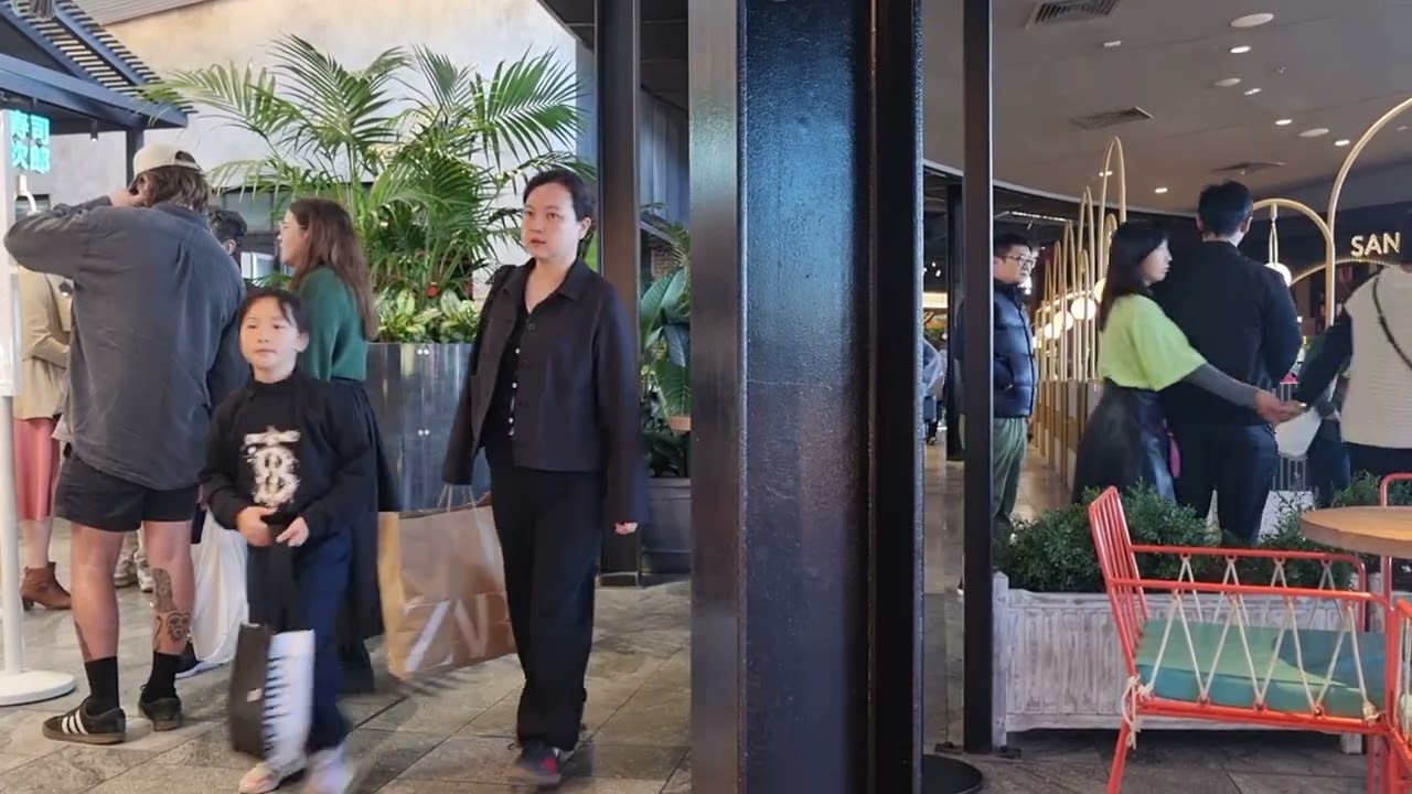 Not 5 seconds of summer; more like Mothers Day at Westfield Doncaster 12th May 2024 at 12:45 pm