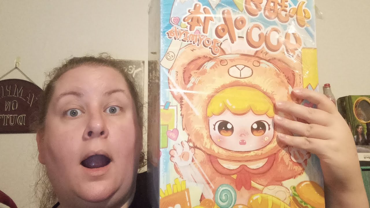 Unboxing a Baby Three 400% blind box from a auction! 😲