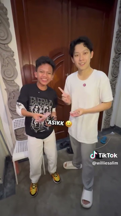 farel nyanyi lagu tia monika