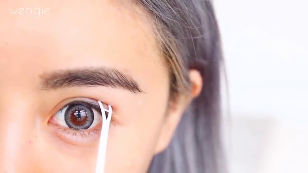 Kết quả hình ảnh cho Gel kích mí Pro Eyelashes Eyelash Glue The Face Shop [Mẫu mới 2019]