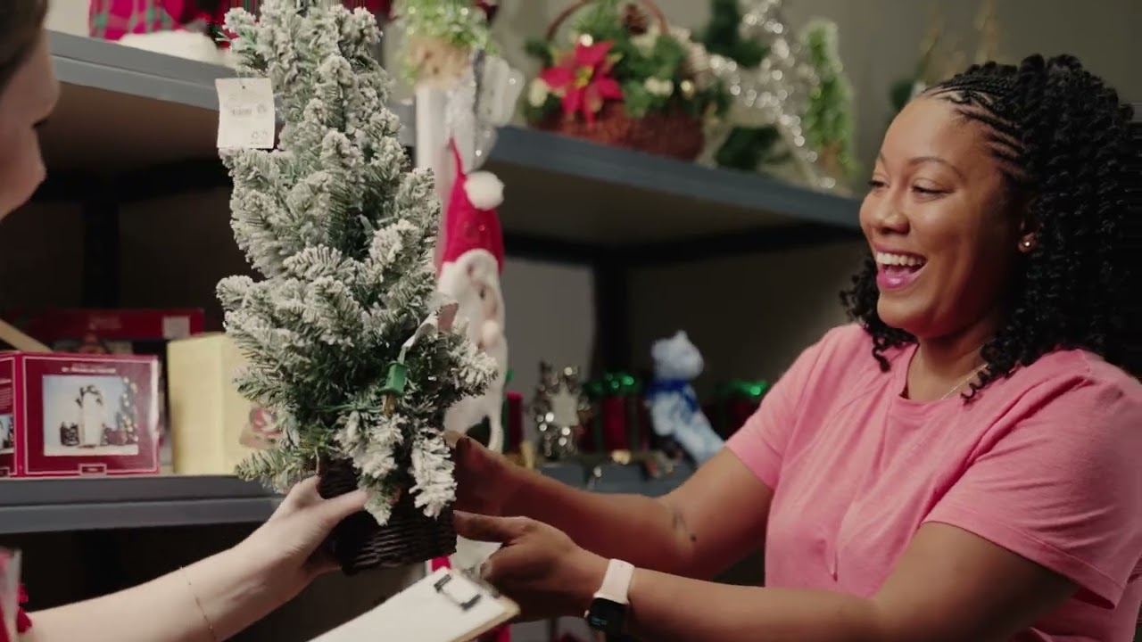 Christmas Connection - We are Moving!