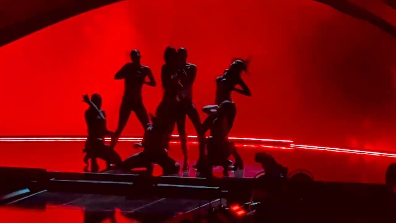 Dua Lipa - End of an era/Break my heart - live at Madison Square Garden (from sec 103) - 17-Sep-2025