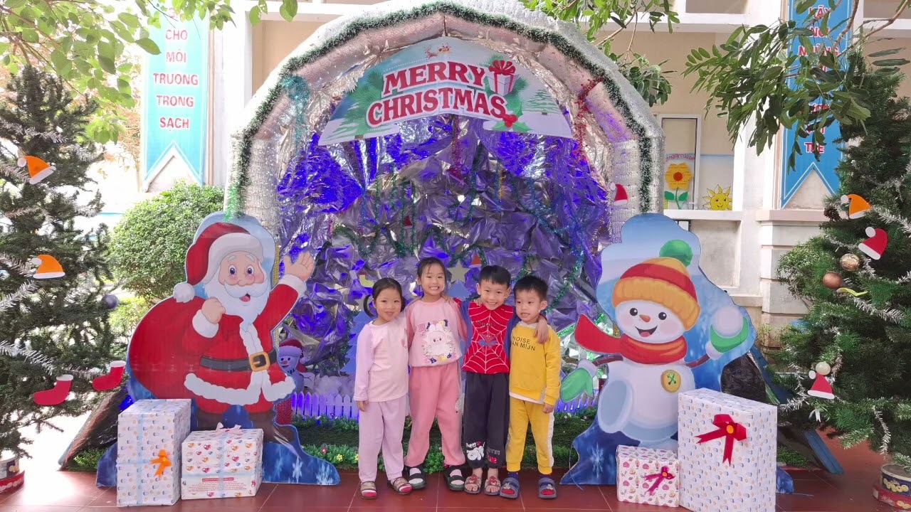 Không khí đón Noel lớp 4TA2