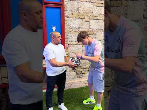 ROBERTO CARLOS IS A FAN OF ME??😂 #UCLFinal @P@PlayStation