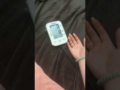 когда тебе еще не 30, а давление уже скачет #тонометр #пенсия #давление #старость #молодость