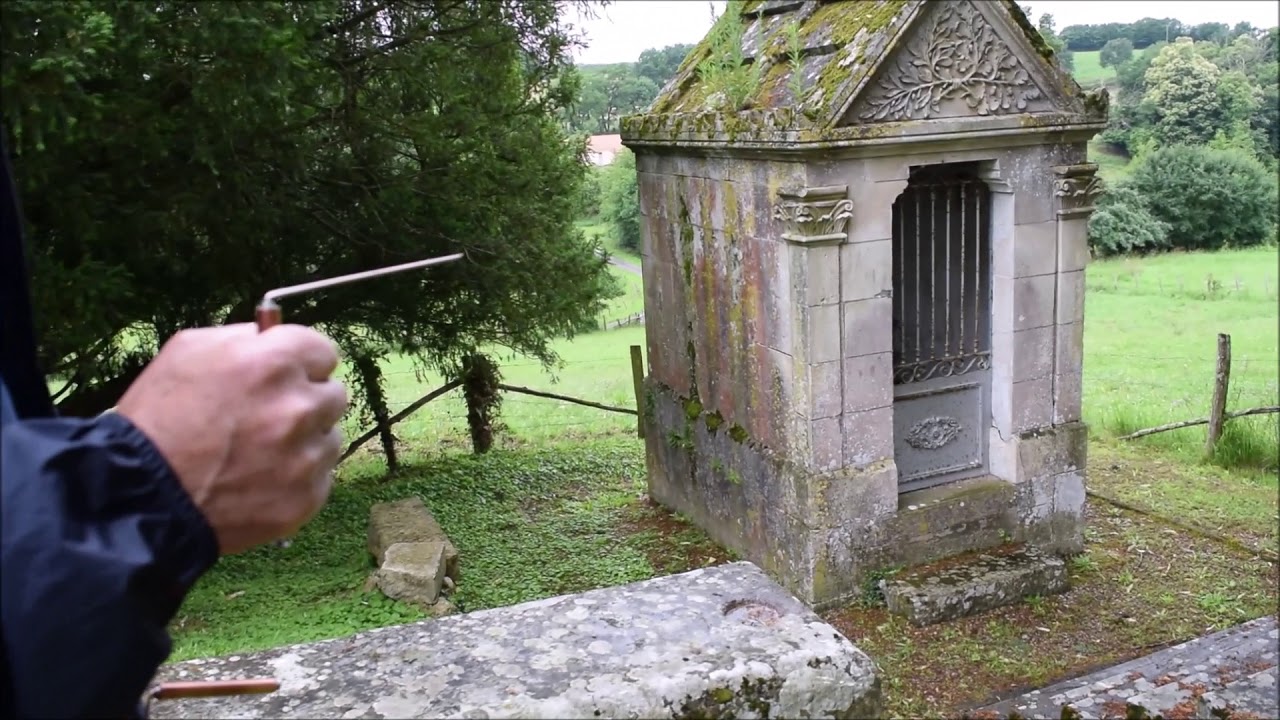 recherche d'un ancien cimetière avec des baguettes de sourcier suite