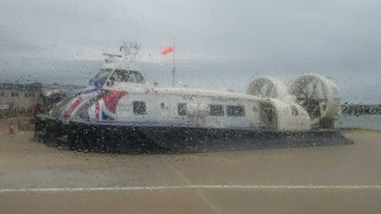 Hovertravel Hovercraft Portsmouth (Southsea) to Ryde (Isle of Wight)