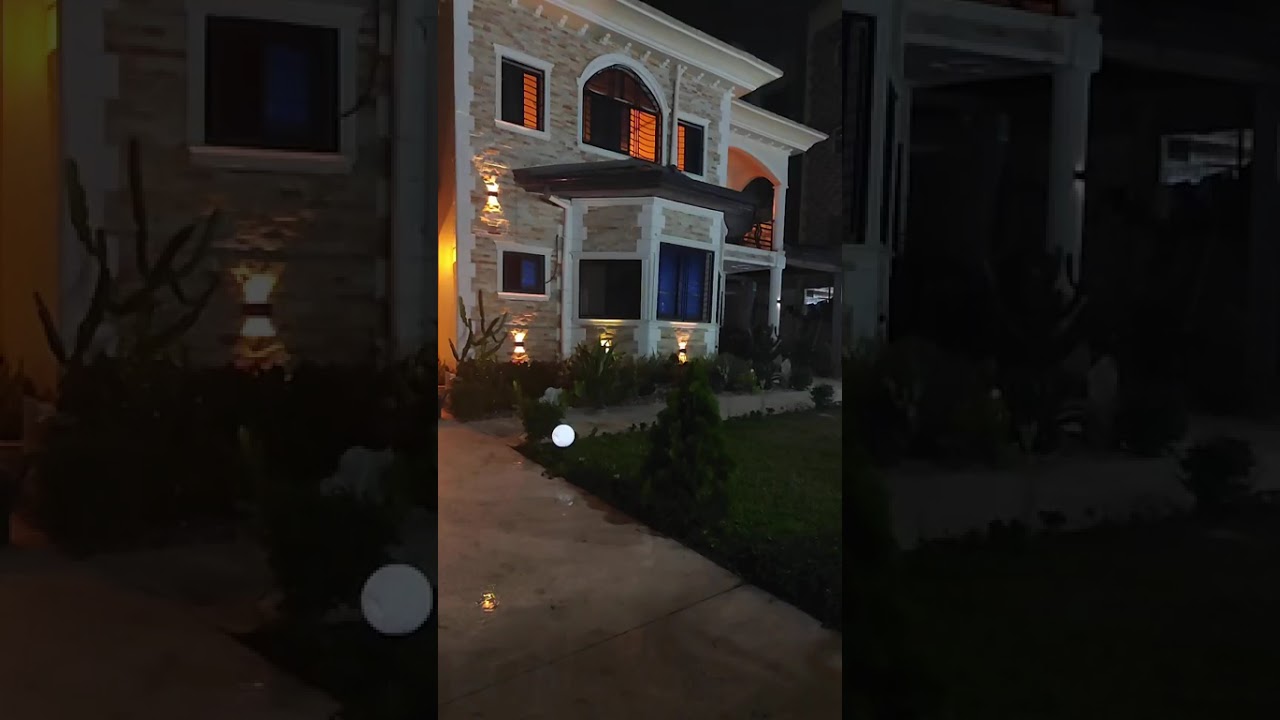 Flore de Lille  dans son Manoir