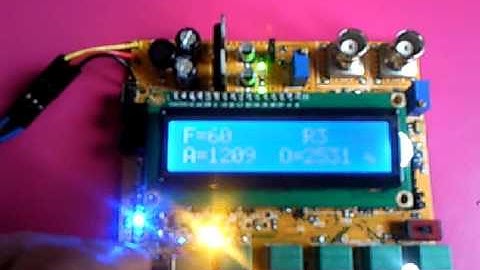 MAX038 signal generator controlled by Atmega328