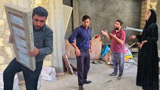 The story of the failed attempt at reconciliation after buying the tiles by Dariush