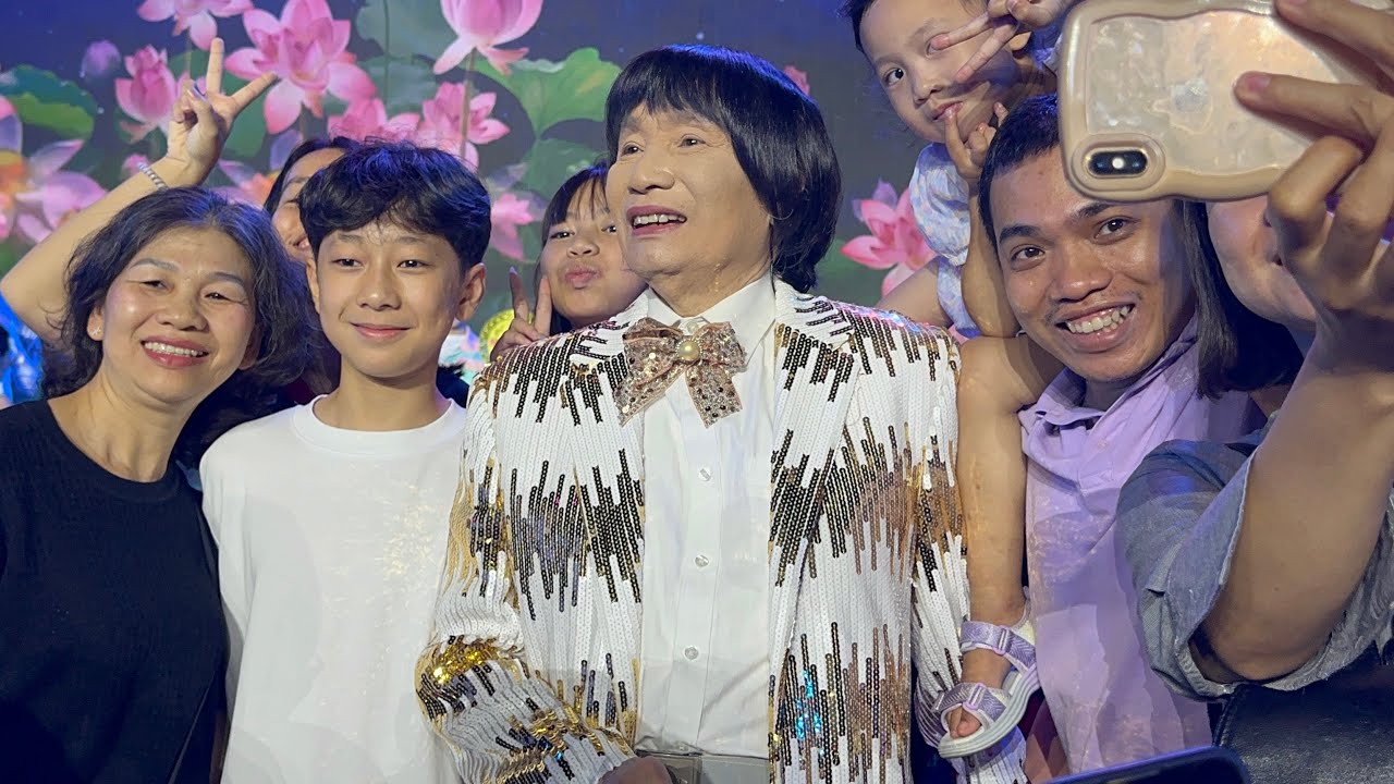 Minh Vương, Thanh Tuấn, Thanh Ngân, Phượng Loan, Phượng Hằng, Trinh Trinh Trong Vây Khán Giả