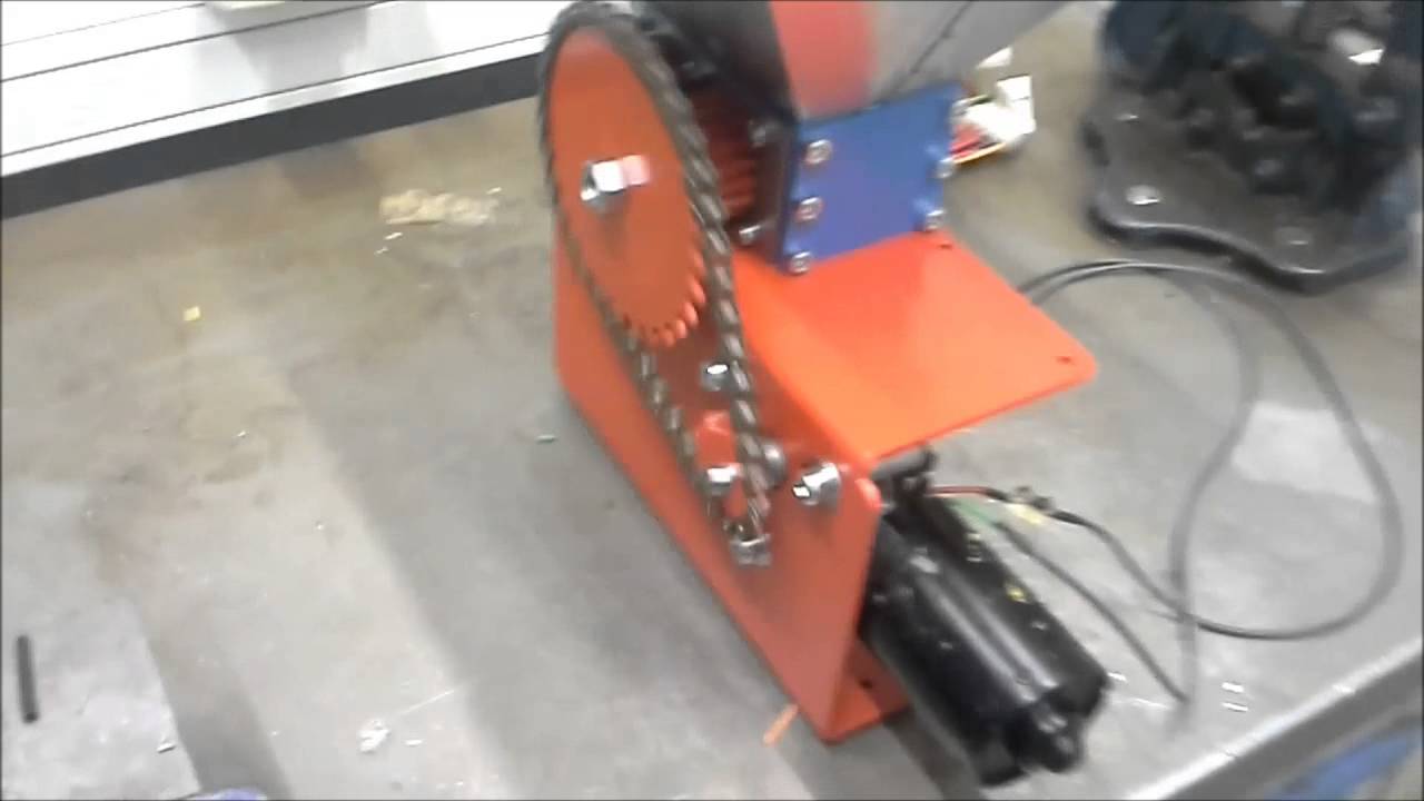 Building a Hand Cranked Shredder for Recycling Plastics — CNC Kitchen