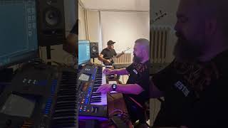 Felek Çakmağını Üstüme Çaktı Ürkü Çebi