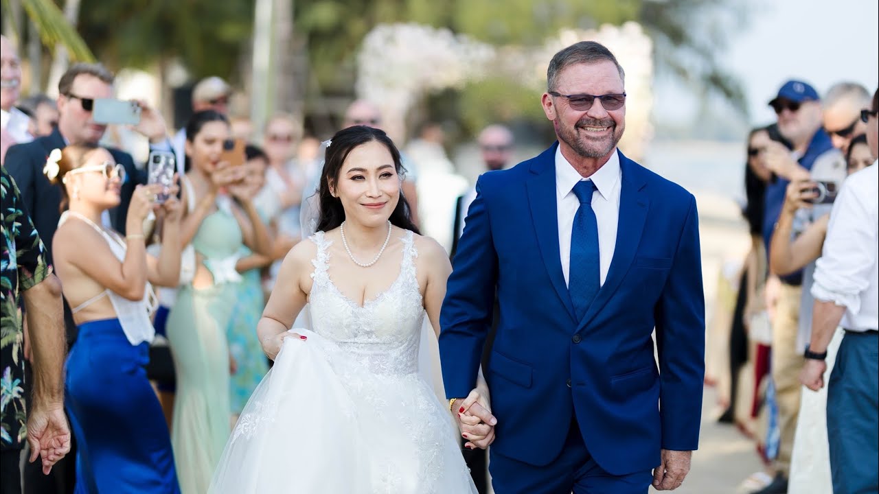 Thai Girl Gift & Foreigner Wedding Ceremony ￼Live!