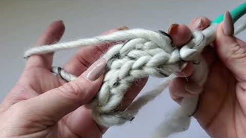 Tutorial- Herringbone Single Crochet and Reverse Herringbone Single Crochet Stitches