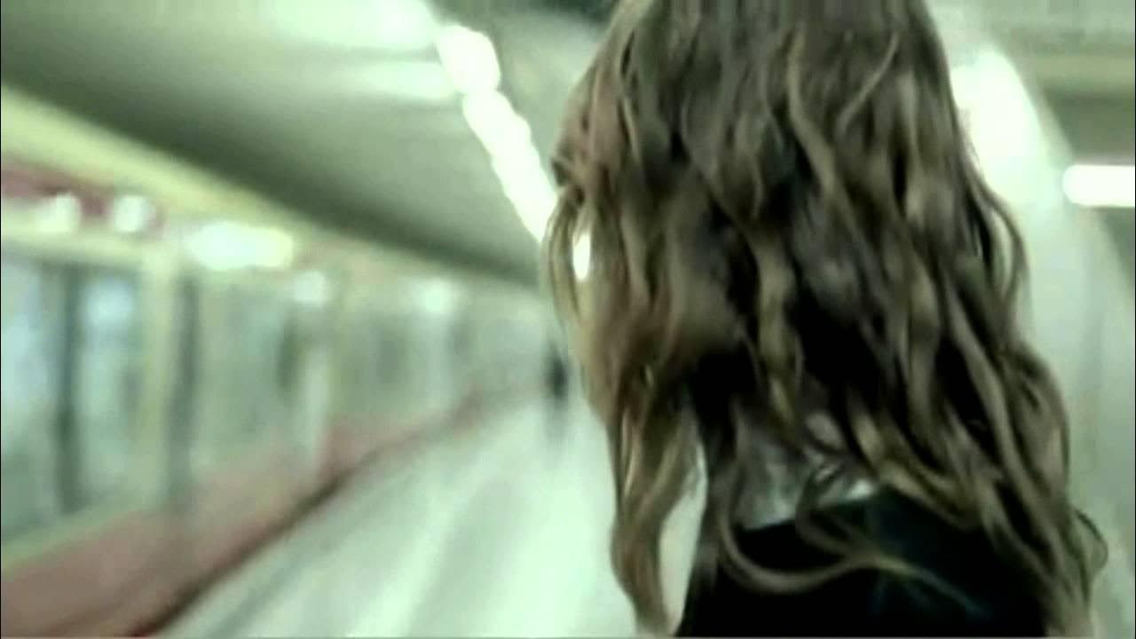 Emma hewitt без макияжа. Emma hewitt. Cosmic gate & emma hewitt - calm down. Emma hewitt фото. These days are ours emma.