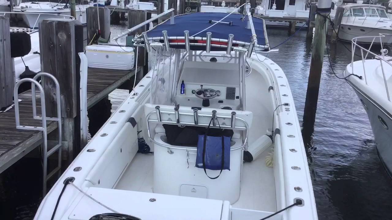 29 Palmetto Custom Center Console 2002