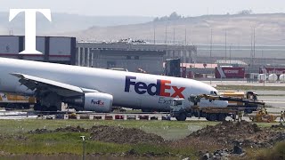 Boeing plane crashes after landing gear fails