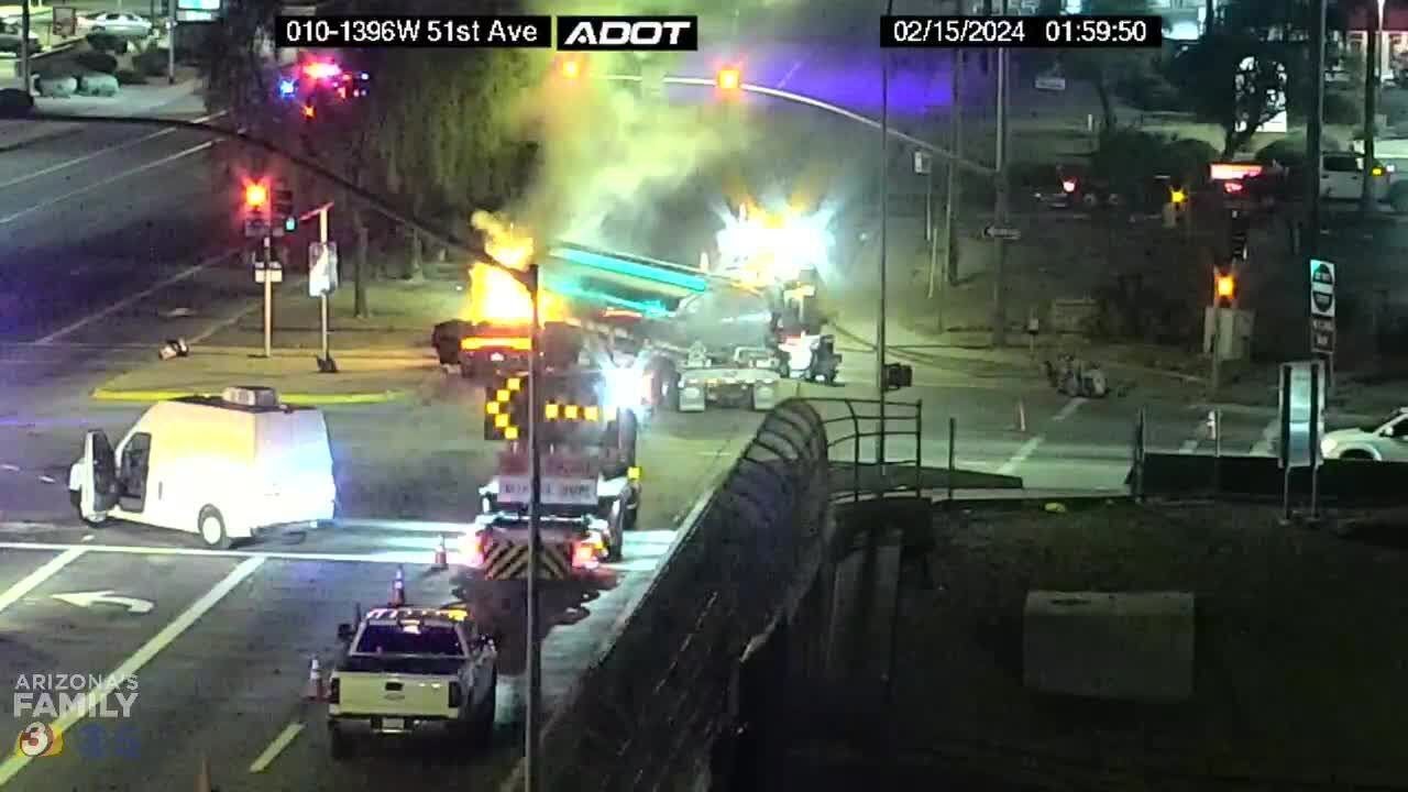 RAW: Fiery crash involving tanker truck in west Phoenix - YouTube