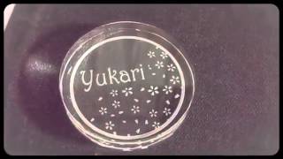 記念品、ガラス彫刻でオリジナルペーパーウェイト