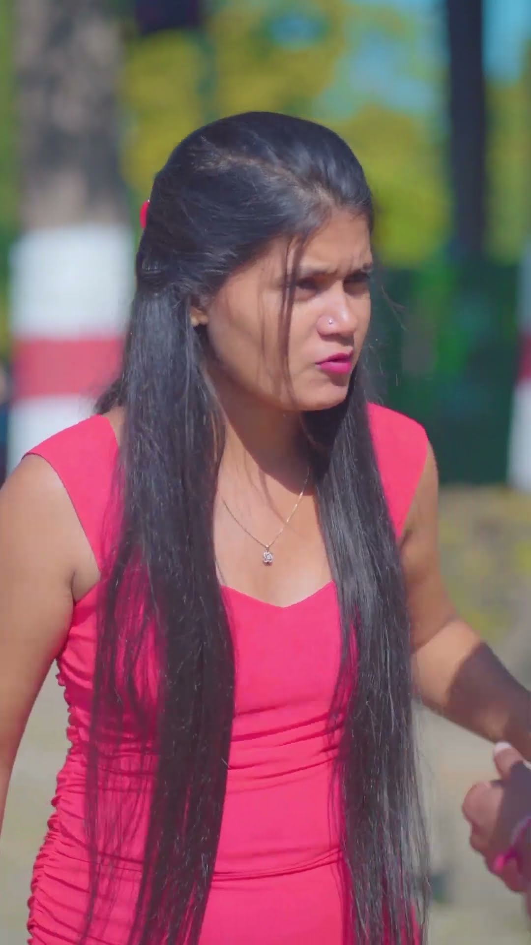 Kisi pe shak karke barbad hone se achcha hai Kisi pe yakin karke awaad ho jao